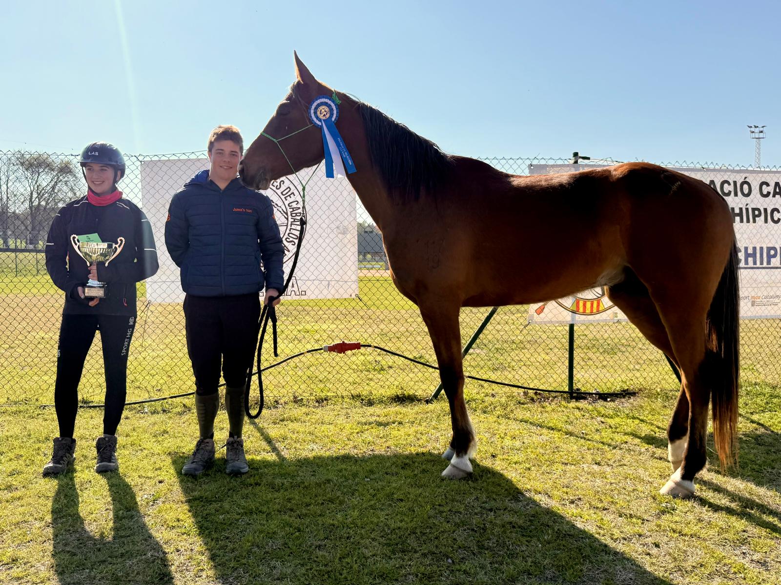 𝐏𝐫𝐞𝐦𝐢𝐨 𝐄𝐬𝐩𝐞𝐜𝐢𝐚𝐥 𝐌𝐞𝐣𝐨𝐫 𝐂𝐨𝐧𝐝𝐢𝐜𝐢𝐨́𝐧 8𝟎 𝐤𝐦 de AECCA, (Foto de Sonia Martín).